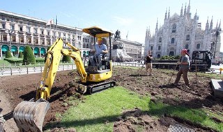 La passione per gli orti urbani colpisce Milano, il verde a Piazza Duomo