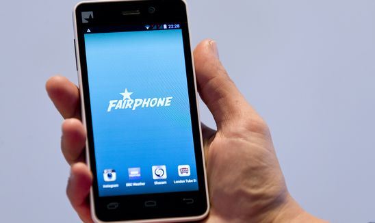 FairPhone – il telefono cellulare etico arriva sul mercato europeo