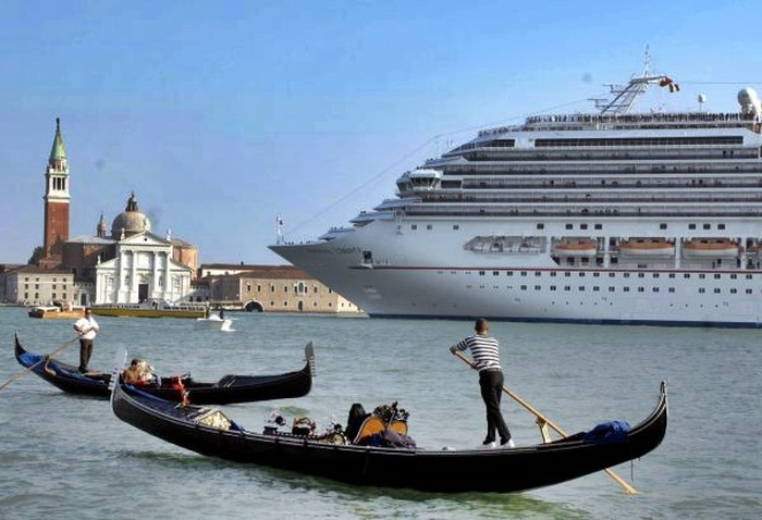 Venezia e grandi navi, una convivenza difficile 