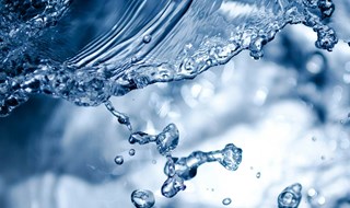 L’acqua italiana "promossa" per qualità, ma resta il rischio geochimico