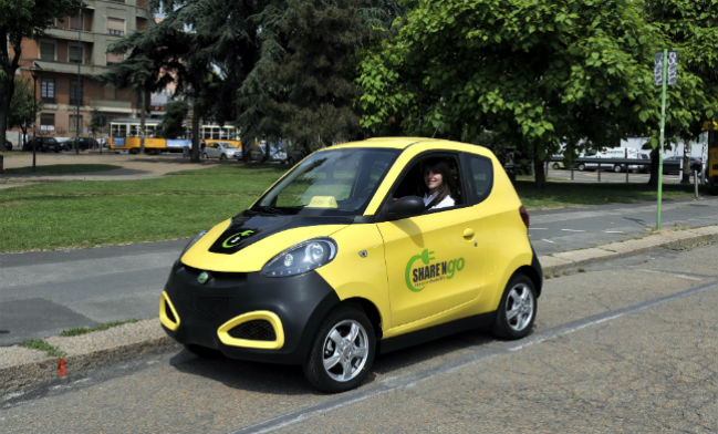 A Milano il primo esperimento di carsharing equo e sostenibile