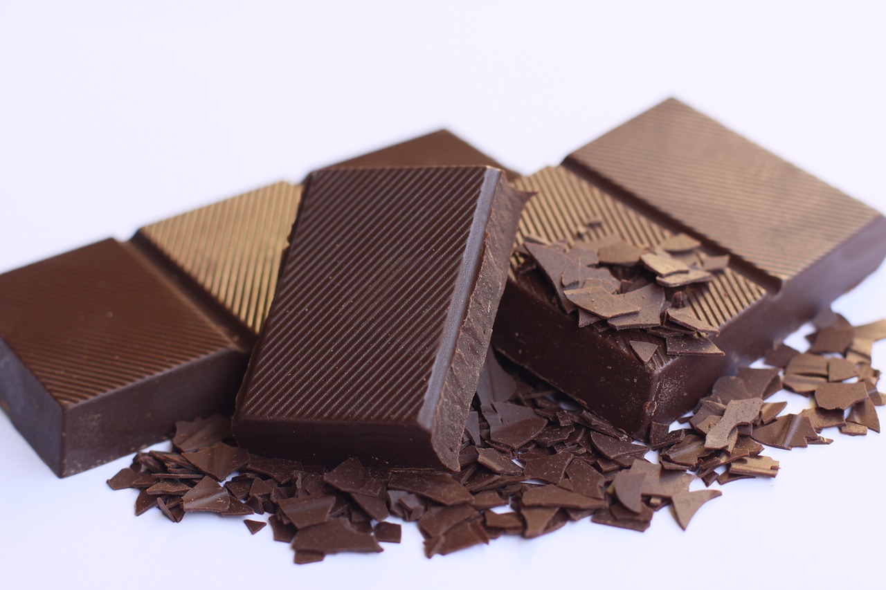 Dal cioccolato alla curcuma: i 7 vantaggi dei principi attivi naturali