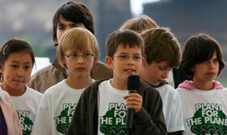 Plant for the planet. L'esercito dei ragazzi che pianta alberi in tutto il mondo