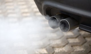 Nel 2015 rallenta in Europa la diminuzione delle emissioni di CO2 dei veicoli commerciali