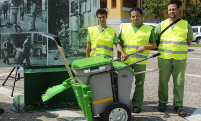 Raccolta differenziata dei rifiuti. L'esempio di Milano