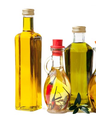 Vino ed olio? Più buoni e sostenibili se in bottiglia di vetro